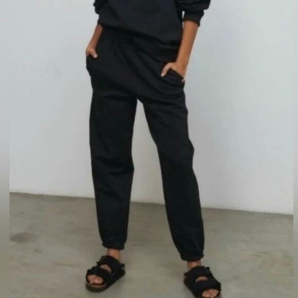 Lunya Black Good In Bed Ladies Joggers Size Small - Picture 1 of 9